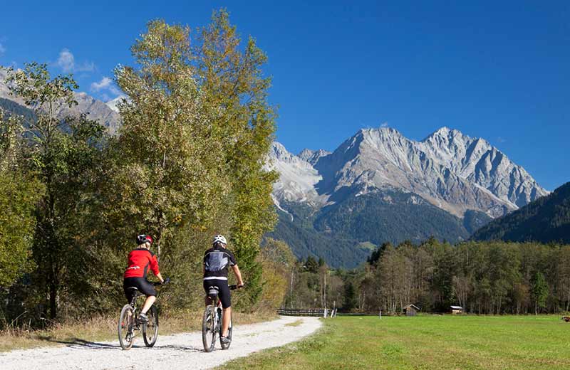 Radfahren, Mountainbiken & Downhill